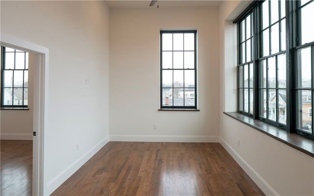 15 Cranston Avenue 27, Newport, RI 02840