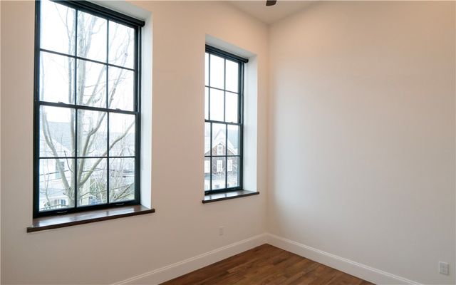 15 Cranston Avenue 27, Newport, RI 02840