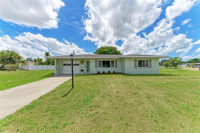 2811 33RD AVENUE W, Bradenton, FL 34205