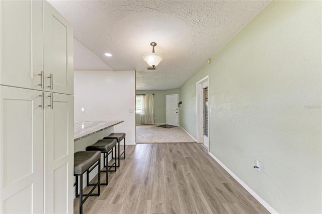 2811 33RD AVENUE W, Bradenton, FL 34205