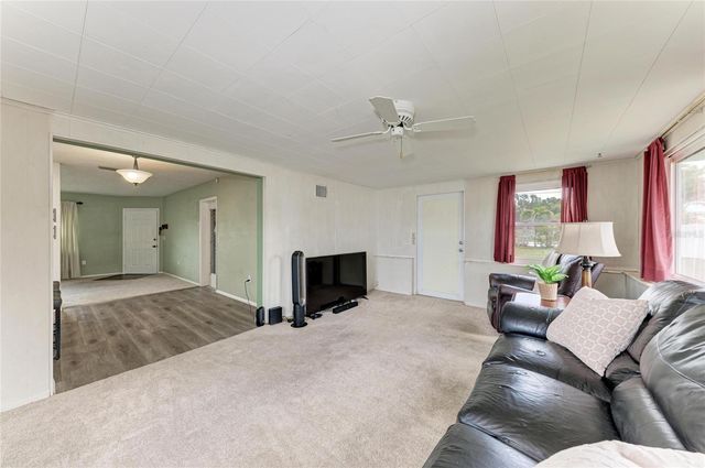 2811 33RD AVENUE W, Bradenton, FL 34205