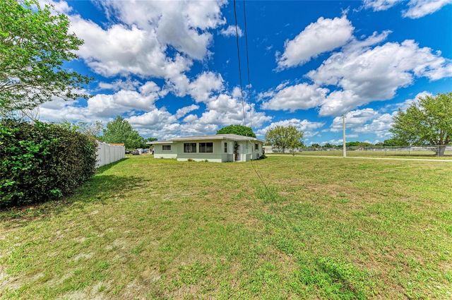 2811 33RD AVENUE W, Bradenton, FL 34205