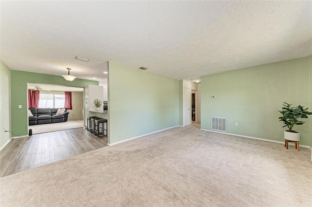 2811 33RD AVENUE W, Bradenton, FL 34205