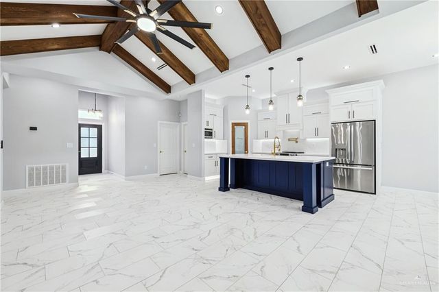 2305 N Venice Avenue, Edinburg, TX 78542