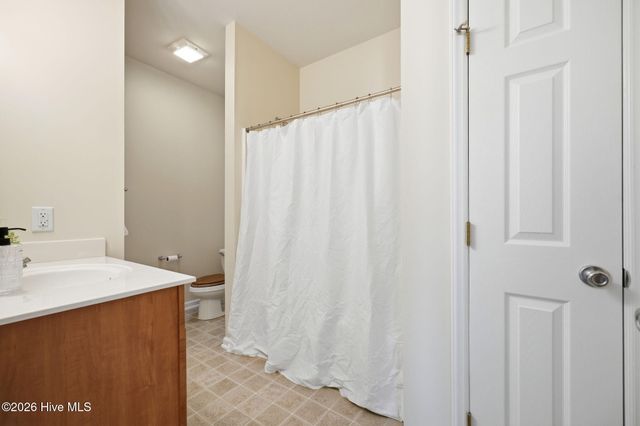 1115 Turtle Creek Road H, Greenville, NC 27858