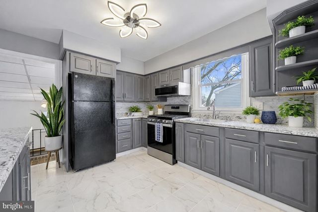 911 HOMBERG AVE, Baltimore, MD 21221