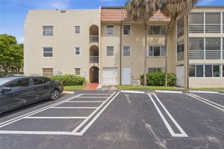 2700 Riverside Dr 302-B, Coral Springs, FL 33065