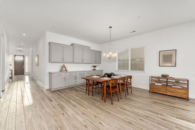 5542 Booyong St, Fair Oaks, CA 95628