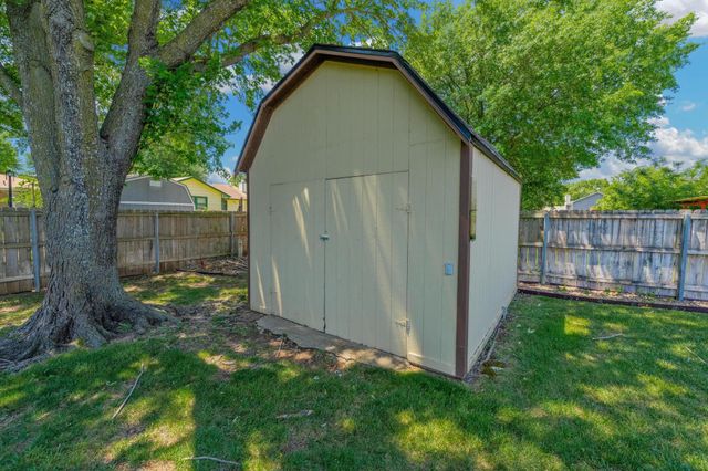 10007 W Merton, Wichita, KS 67209