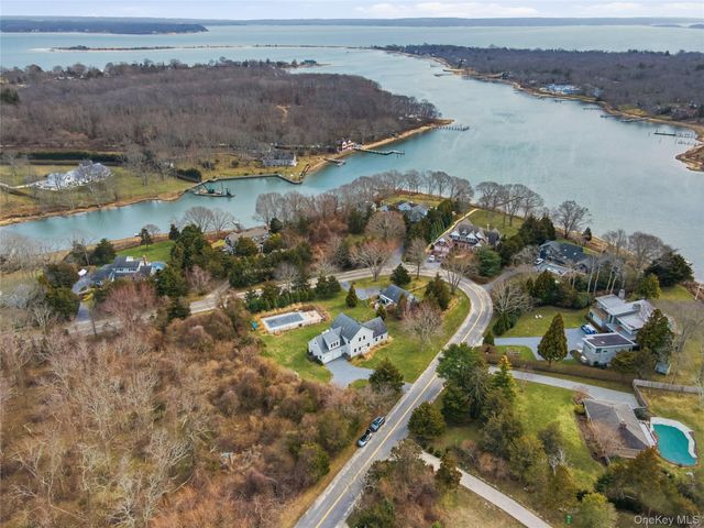14 Freds Lane, Shelter Island, NY 11964