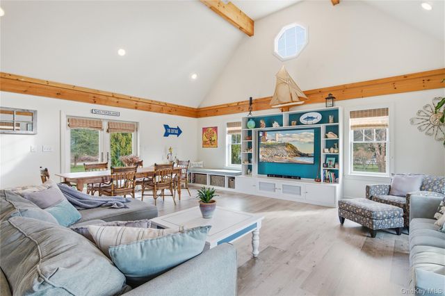 14 Freds Lane, Shelter Island, NY 11964