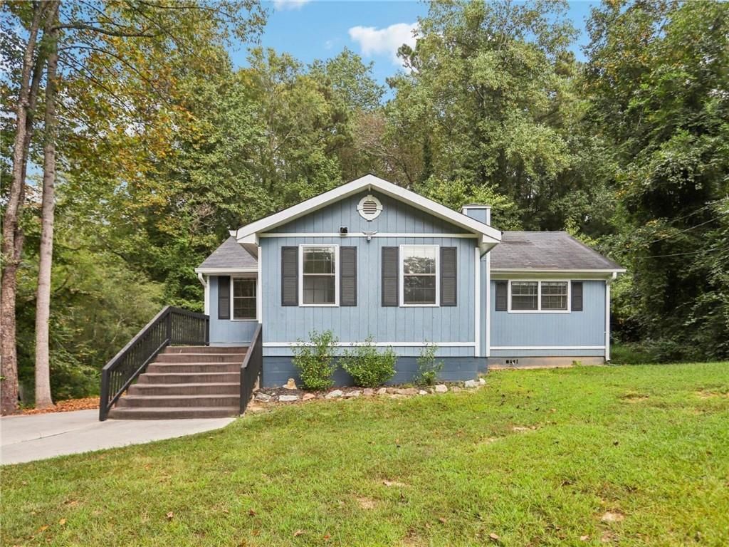 1918 W Kimberly SW Road, Atlanta, GA 30331