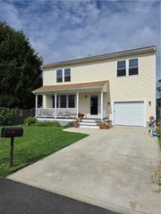 48 Hobson Avenue, East Providence, RI 02914