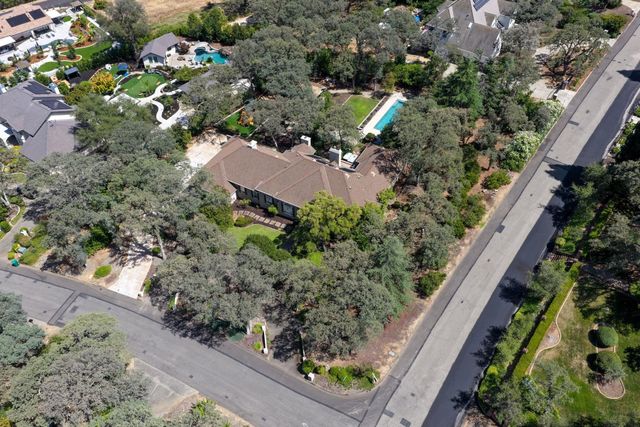 1194 Shetland Way, El Dorado Hills, CA 95762
