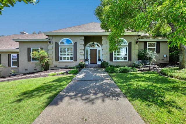 1194 Shetland Way, El Dorado Hills, CA 95762