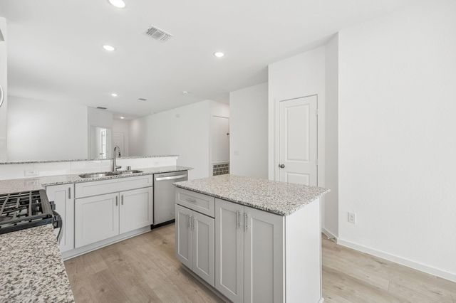 30511 Wolfburn Street, Waller, TX 77484