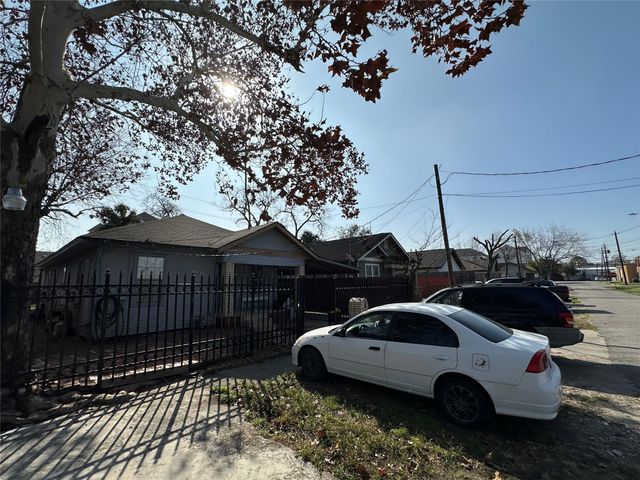 3922 Jefferson Street, Houston, TX 77003