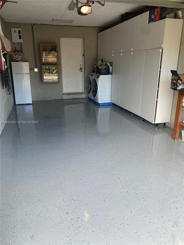 307 Bonnie Brae Way 26, Hollywood, FL 33021