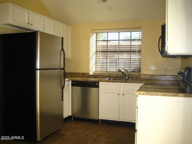 5704 E AIRE LIBRE Avenue 1215, Scottsdale, AZ 85254