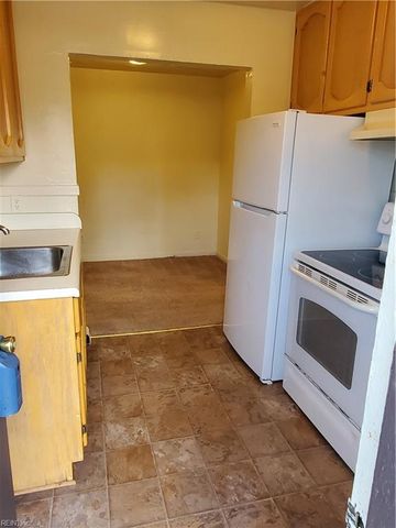 5223 Curlew DR, Norfolk, VA 23502