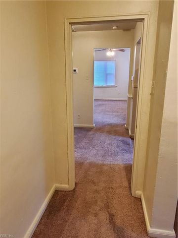 5223 Curlew DR, Norfolk, VA 23502