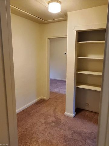 5223 Curlew DR, Norfolk, VA 23502