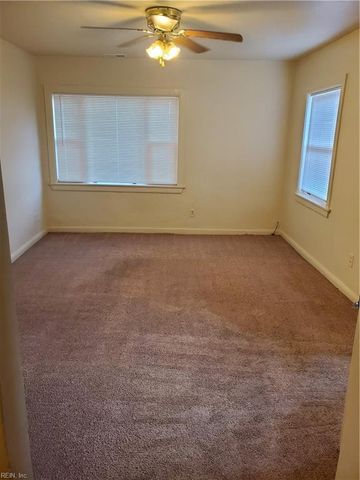 5223 Curlew DR, Norfolk, VA 23502