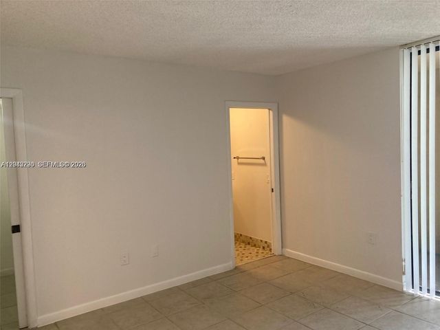8420 SW 133rd Ave Road 422, Miami, FL 33183