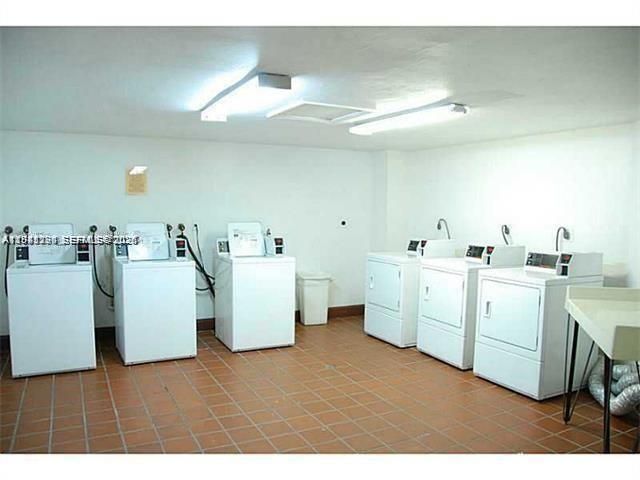 8420 SW 133rd Ave Road 422, Miami, FL 33183