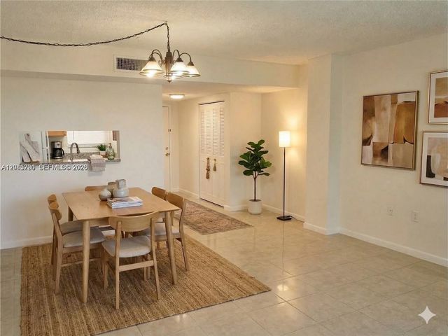 8420 SW 133rd Ave Road 422, Miami, FL 33183