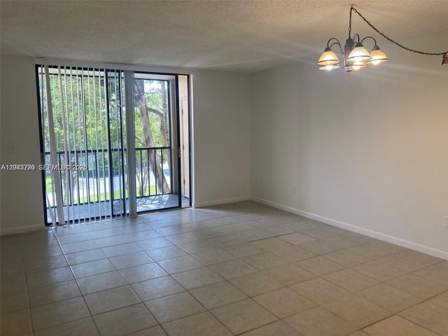8420 SW 133rd Ave Road 422, Miami, FL 33183