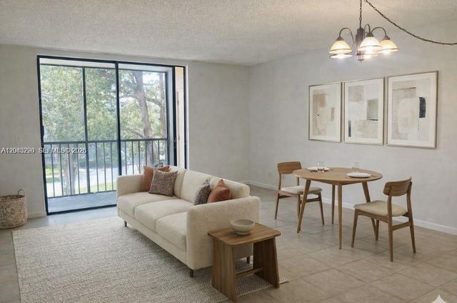 8420 SW 133rd Ave Road 422, Miami, FL 33183