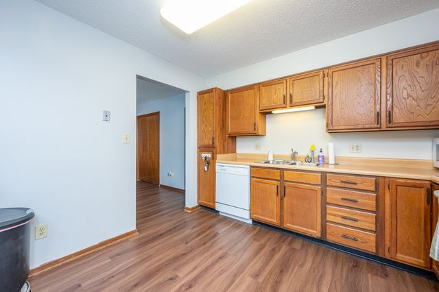 4849 Woodland Avenue 1, West Des Moines, IA 50266