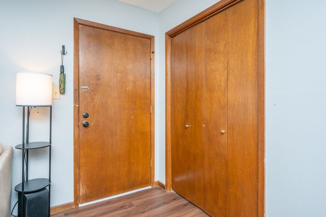 4849 Woodland Avenue 1, West Des Moines, IA 50266