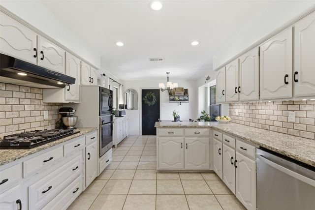 621 Raven Lane, Coppell, TX 75019