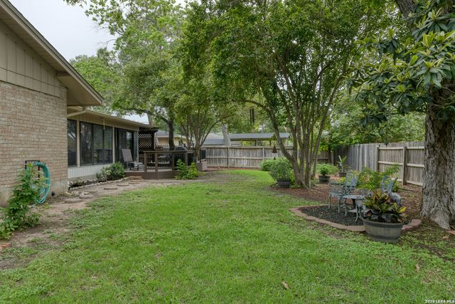 2927 BURNSIDE DR, San Antonio, TX 78209