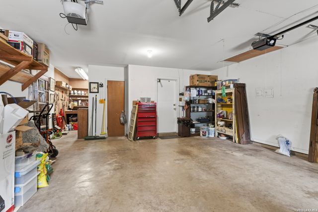 2927 BURNSIDE DR, San Antonio, TX 78209