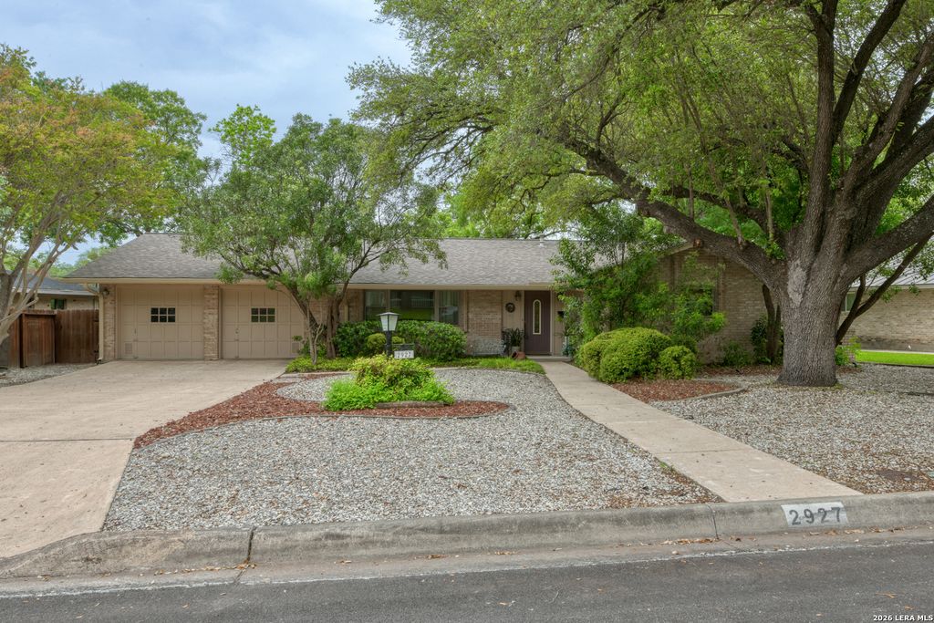 2927 BURNSIDE DR, San Antonio, TX 78209