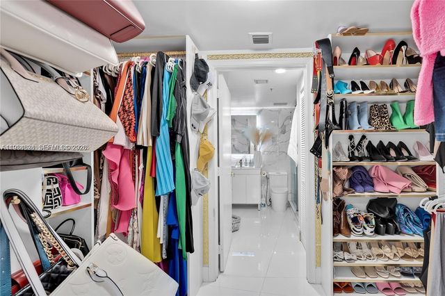 1750 N Bayshore Dr 1709, Miami, FL 33132