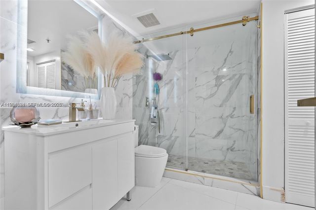 1750 N Bayshore Dr 1709, Miami, FL 33132