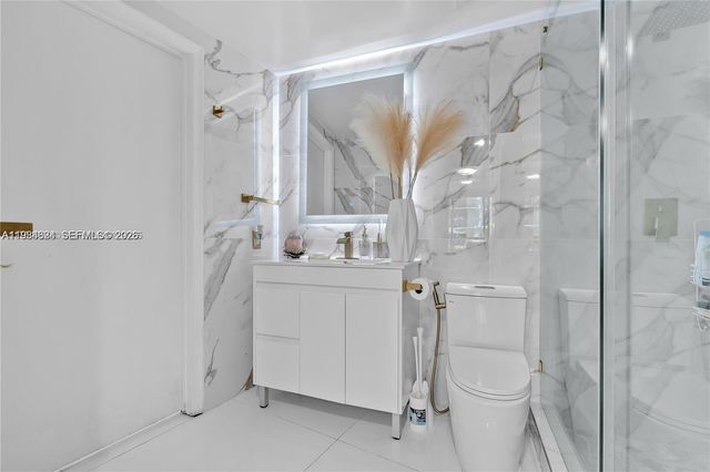 1750 N Bayshore Dr 1709, Miami, FL 33132