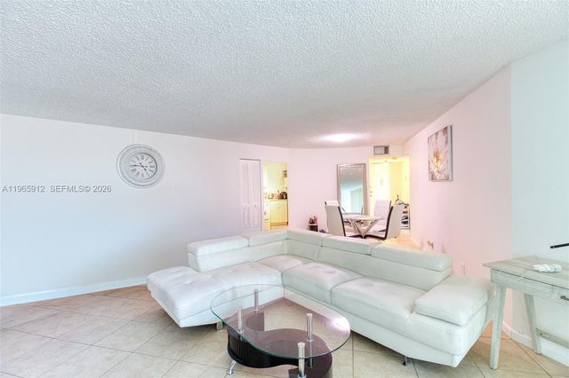 800 Parkview Dr 311, Hallandale Beach, FL 33009