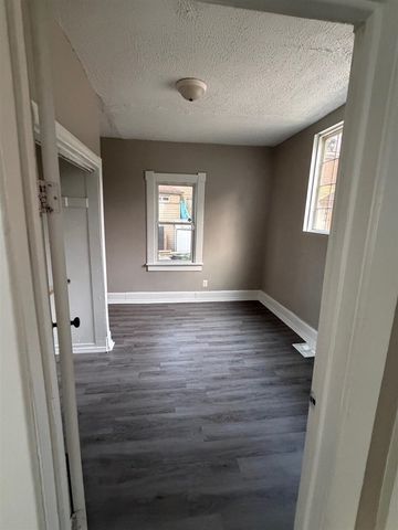 860 Worden Street, Grand Rapids, MI 49507