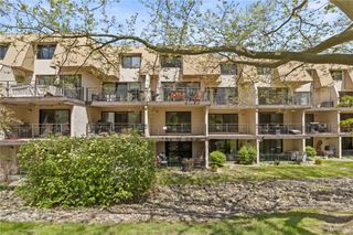 164 Bay Village Drive Drive, Irondequoit, NY 14609