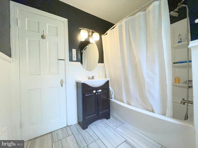 4316 EAST-WEST, Hyattsville, MD 20782