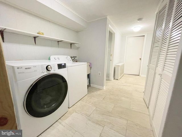 4316 EAST-WEST, Hyattsville, MD 20782