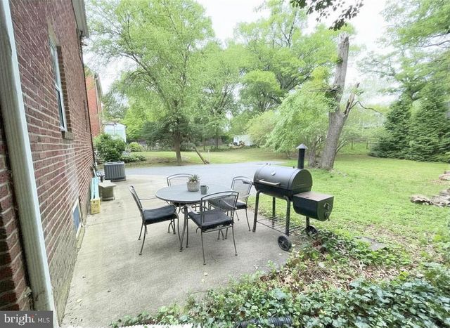 4316 EAST-WEST, Hyattsville, MD 20782
