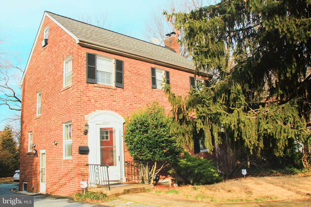 Image 2 of property listing at 4316 EAST-WEST, Hyattsville, MD 20782