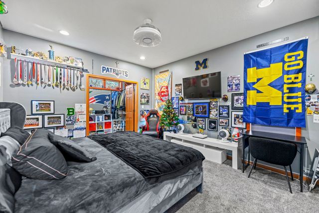 9208 SHERINGHAM Drive, Roscoe, IL 61073