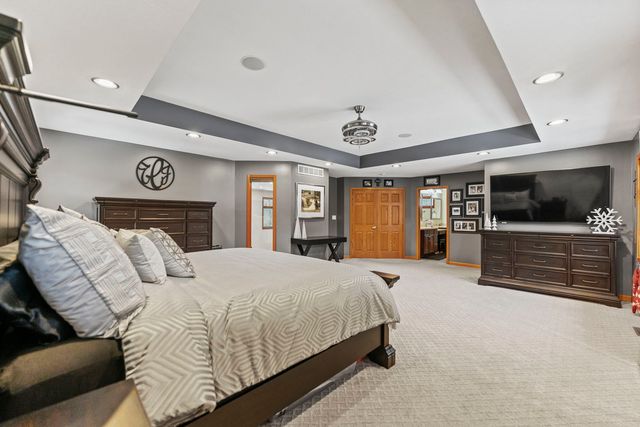 9208 SHERINGHAM Drive, Roscoe, IL 61073